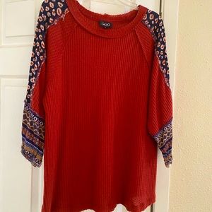 Red and fun 3/4 sleeve top!